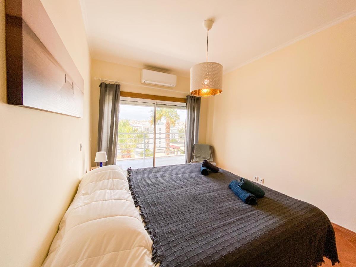 Sea View Apartment By Beach & Marina #1869 Lagos Luaran gambar