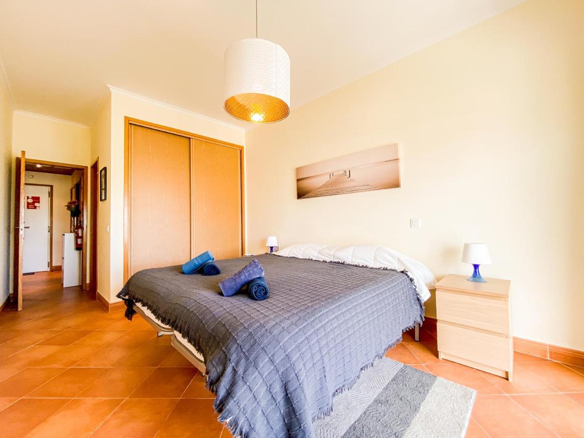 Sea View Apartment By Beach & Marina #1869 Lagos Luaran gambar