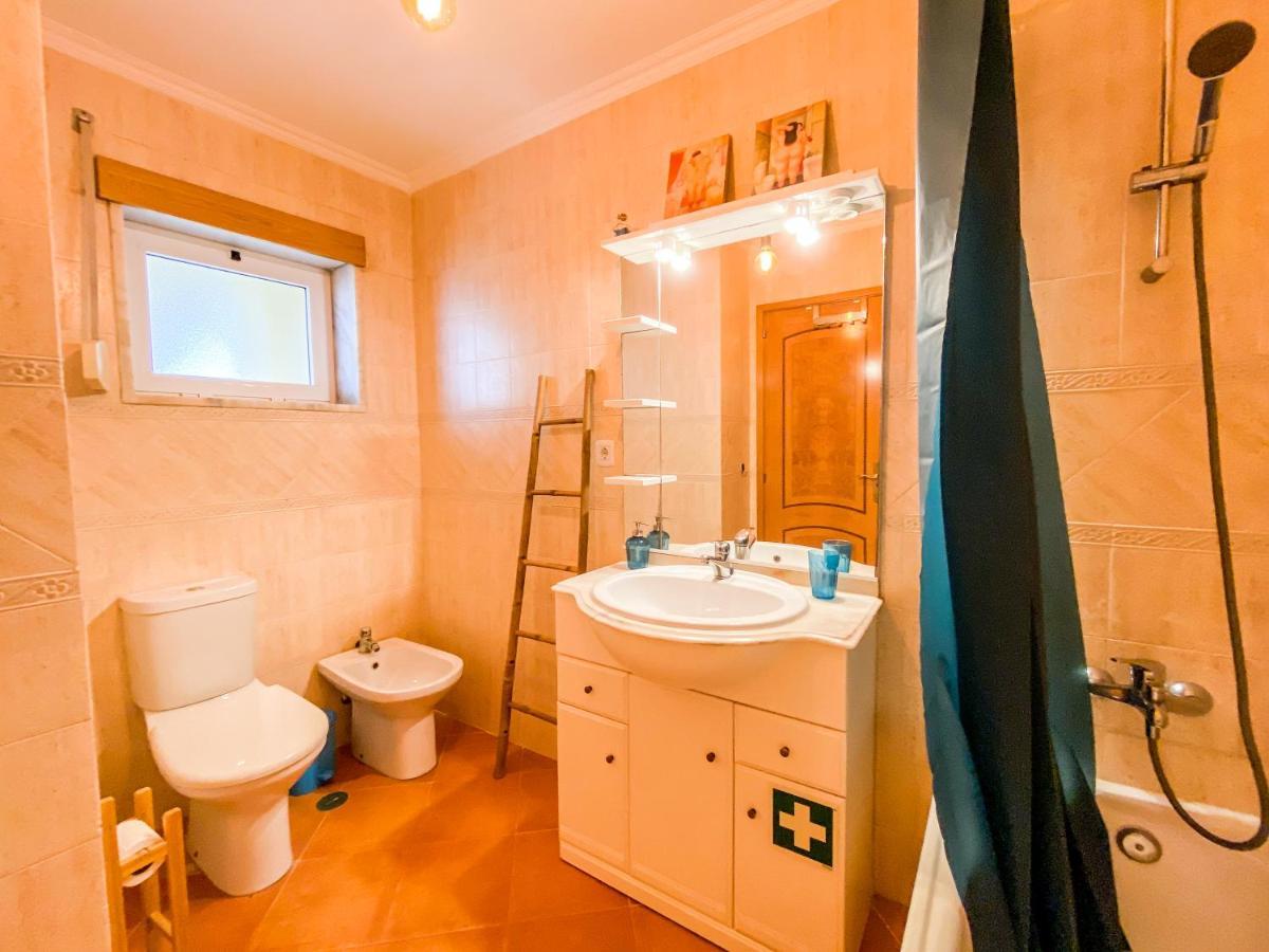 Sea View Apartment By Beach & Marina #1869 Lagos Luaran gambar
