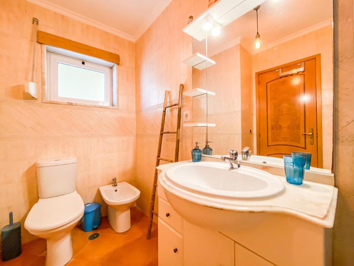 Sea View Apartment By Beach & Marina #1869 Lagos Luaran gambar