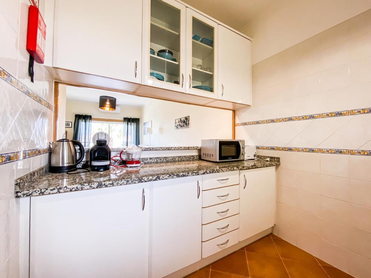 Sea View Apartment By Beach & Marina #1869 Lagos Luaran gambar